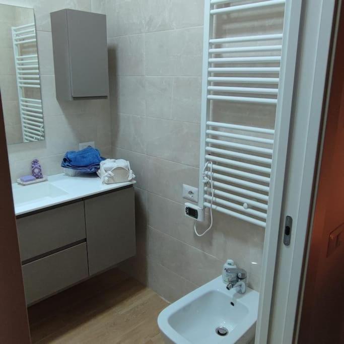 Apartamento Monolocale Nuova Costruzione Con Giardino